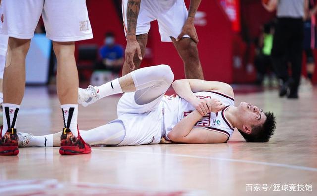 开云-新人表现抢镜，帮助球队逆转比赛的简单介绍  第1张