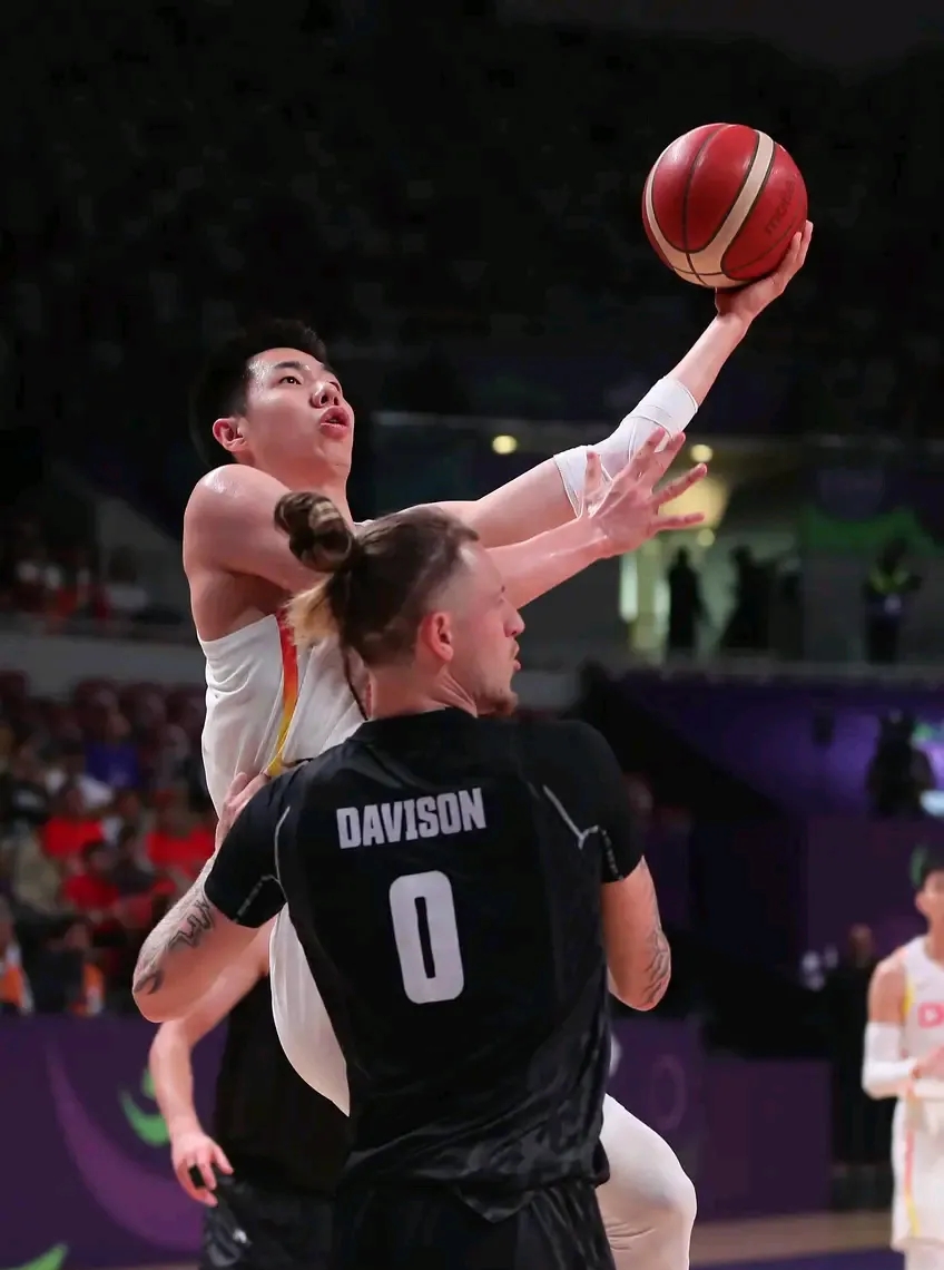 kaiyun-包含新秀球员异军突起，助力球队冲击冠军殊荣的词条  第2张