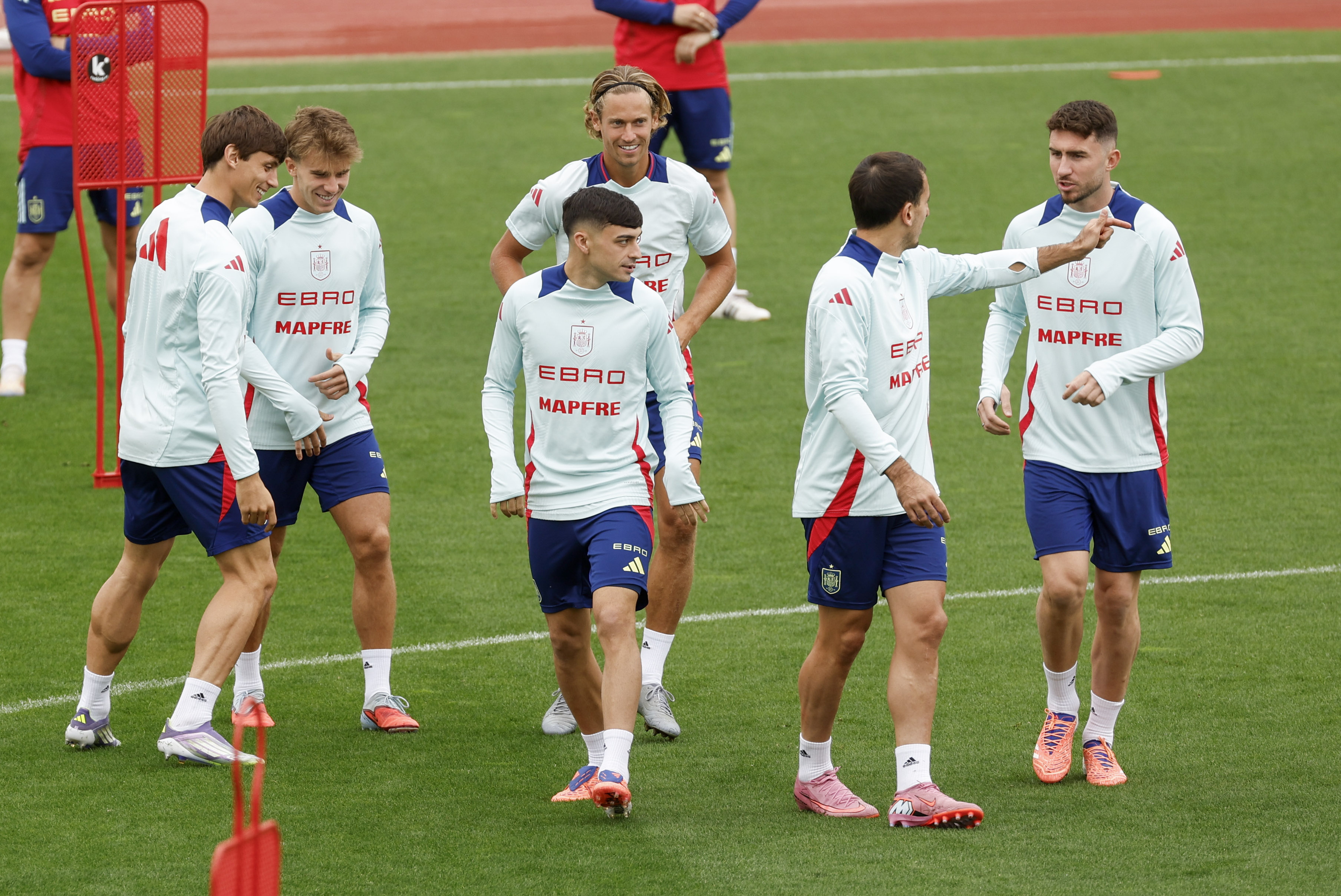 kaiyun-包含西班牙主场大胜，确保下赛季国家联赛资格的词条  第2张